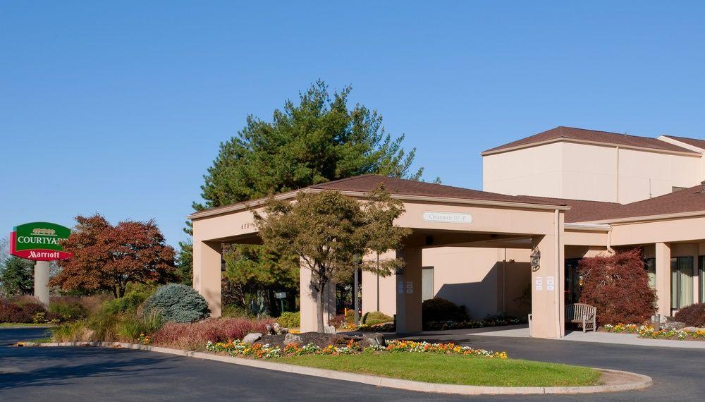 מלון Courtyard Newark Liberty International Airport מראה חיצוני תמונה