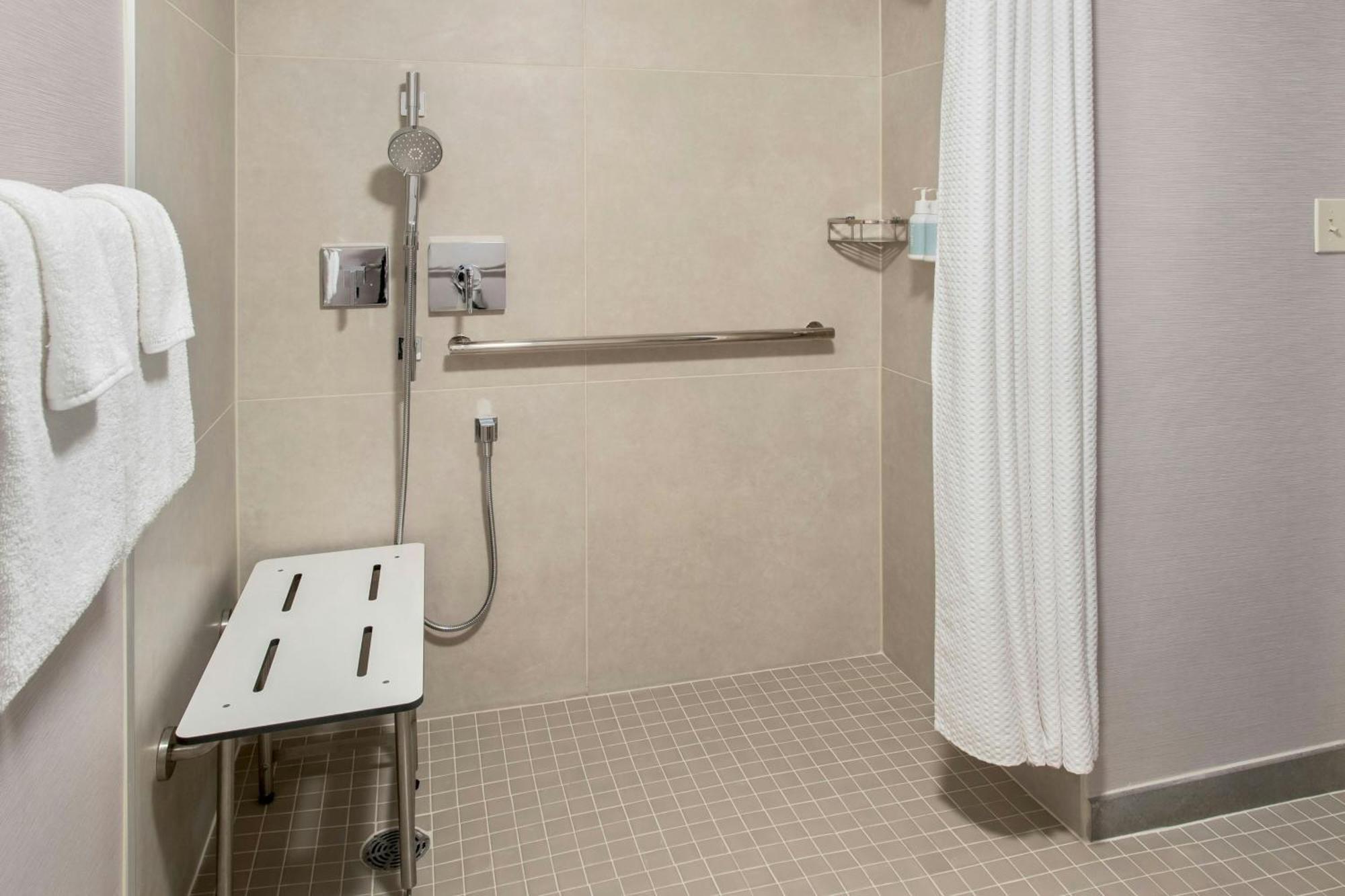 מלון Courtyard Newark Liberty International Airport מראה חיצוני תמונה