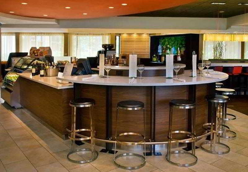 מלון Courtyard Newark Liberty International Airport מראה חיצוני תמונה