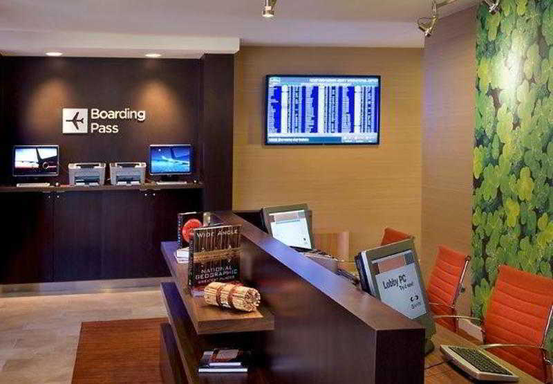 מלון Courtyard Newark Liberty International Airport מראה חיצוני תמונה